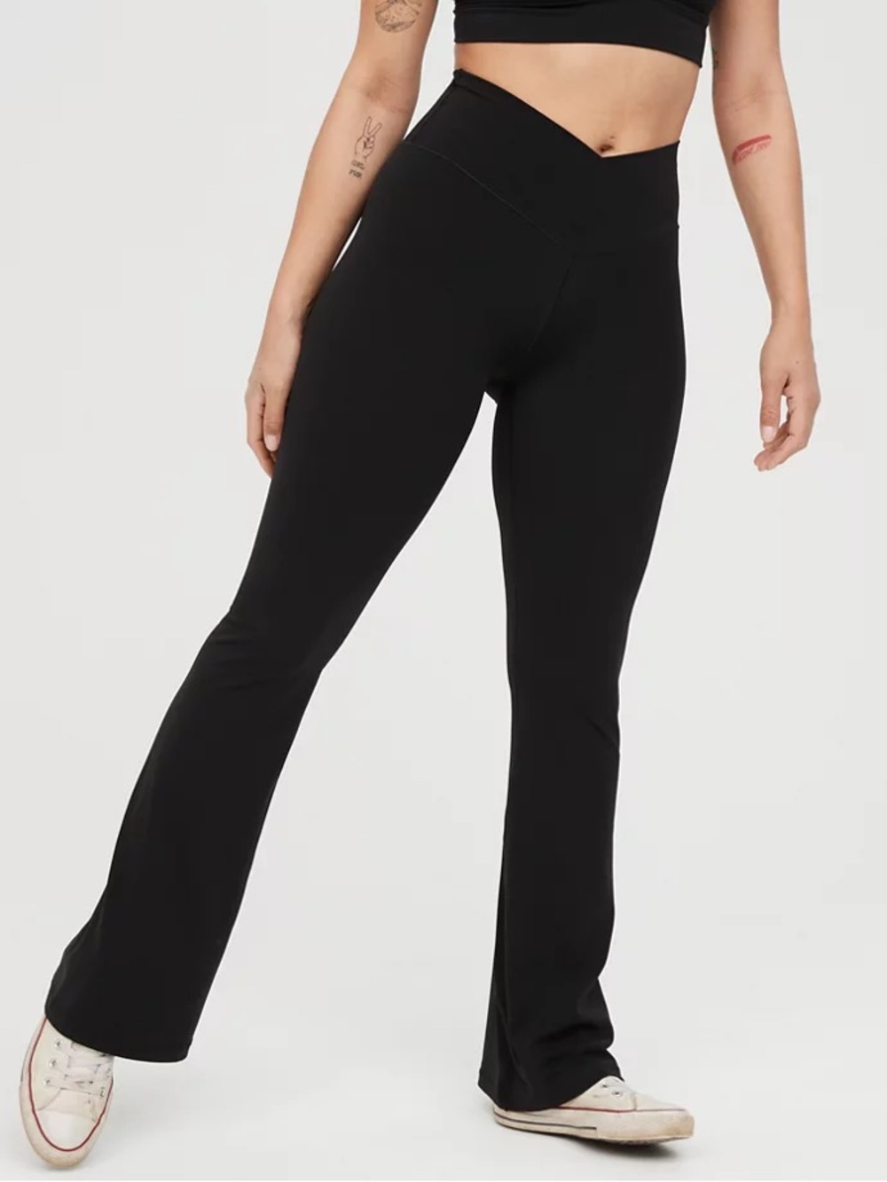 Offline By Aerie Real Me Crossover Flare Leggings Black Stretchy Athleisure- S